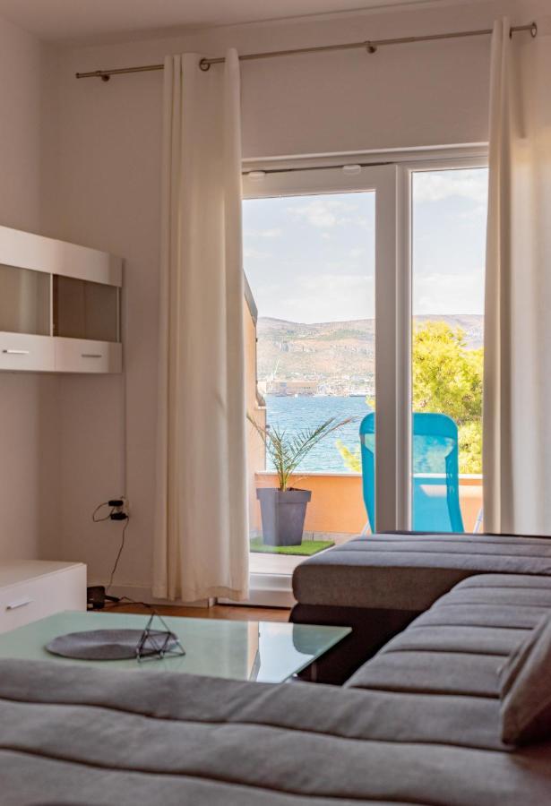 Beach Holiday Home With Private Jacuzzi & Parking โตรกีร์ ภายนอก รูปภาพ