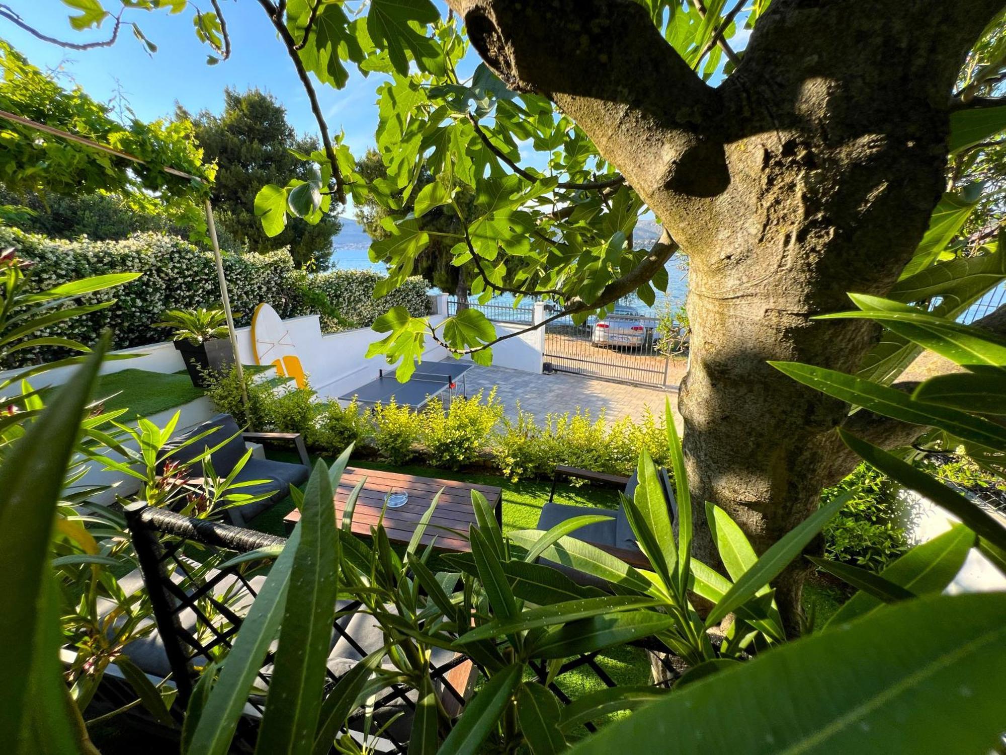 Beach Holiday Home With Private Jacuzzi & Parking โตรกีร์ ภายนอก รูปภาพ